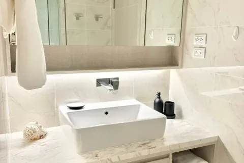 Condo in Bang Tao, Thailand, 2 bedrooms № 242011 - photo 23