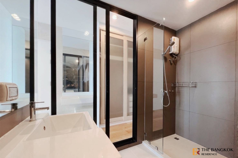 Condo in Bangkok, Thailand, 2 bedrooms  № 248330