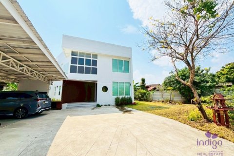 บ้านในMae Rim, ประเทศไทย 5 ห้องนอน № 244806