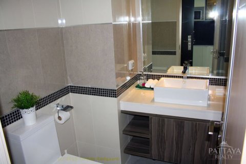 Estudio en el condominio en Pattaya, Tailandia № 242237