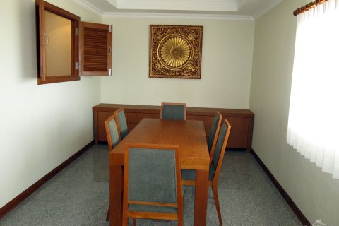 Condo on Jomtien Beach, Pattaya, Thailand, 2 bedrooms № 242668 - photo 6