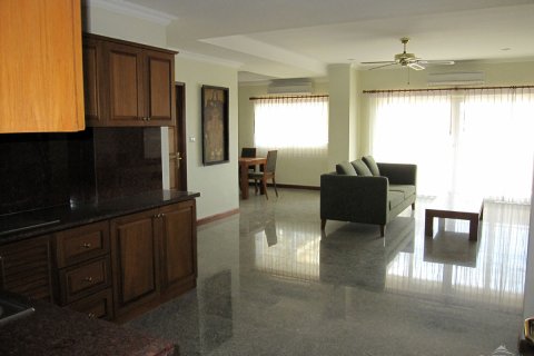 Condo on Jomtien Beach, Pattaya, Thailand, 2 bedrooms № 242668 - photo 1
