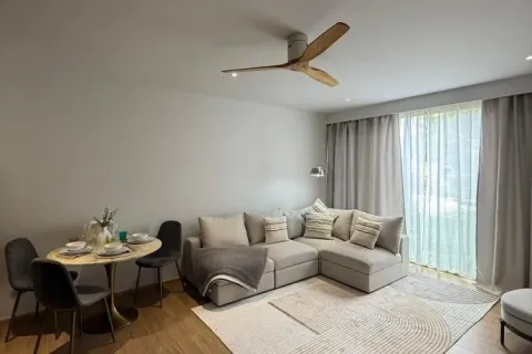 Condominio de 1 dormitorio en Bang Tao, Tailandia № 242013