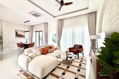 Villa in Hua Hin, Thailand 3 Schlafzimmer № 254833 - Foto 3