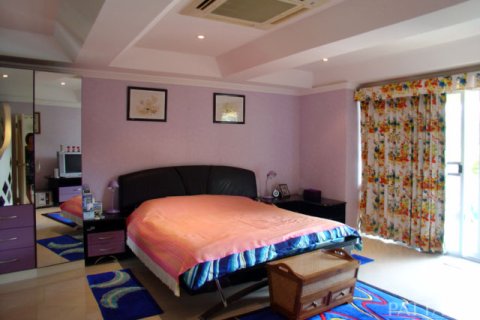 Eigentumswohnung auf Jomtien Beach, Pattaya, Thailand, 3 Schlafzimmer № 242590 - Foto 5