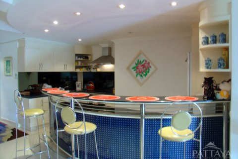 Eigentumswohnung auf Jomtien Beach, Pattaya, Thailand, 3 Schlafzimmer № 242590 - Foto 3