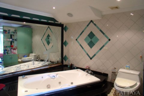 Eigentumswohnung auf Jomtien Beach, Pattaya, Thailand, 3 Schlafzimmer № 242590 - Foto 10