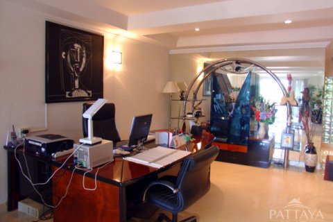 Eigentumswohnung auf Jomtien Beach, Pattaya, Thailand, 3 Schlafzimmer № 242590 - Foto 4