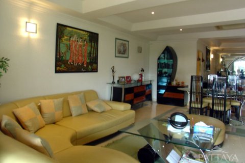 Eigentumswohnung auf Jomtien Beach, Pattaya, Thailand, 3 Schlafzimmer № 242590 - Foto 16