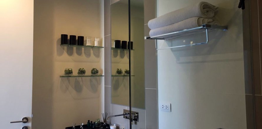 Estudio en el condominio en Pattaya, Tailandia № 242206