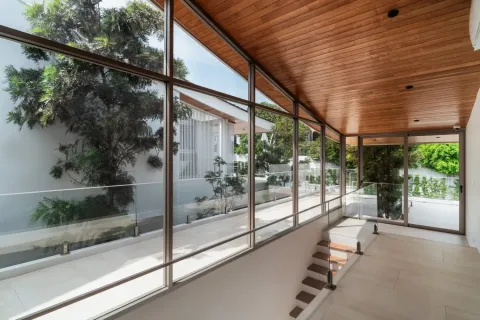 Casa de 4 dormitorios en Bang Tao, Tailandia № 125612 - foto 30
