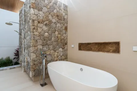 Casa de 4 dormitorios en Bang Tao, Tailandia № 125612 - foto 18