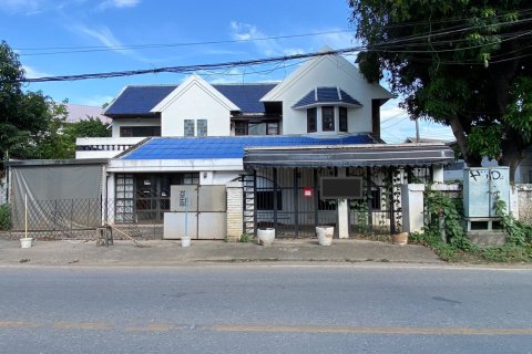 Commercial property in Chiang Mai, Thailand 300 sq.m. № 244749