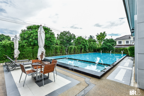 Casa de 4 dormitorios en Bangkok, Tailandia № 189228 - foto 9
