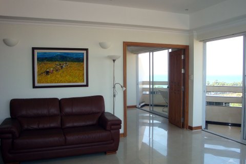 Condominio de 1 dormitorio en Jomtien Beach, Pattaya, Tailandia № 242605 - foto 19