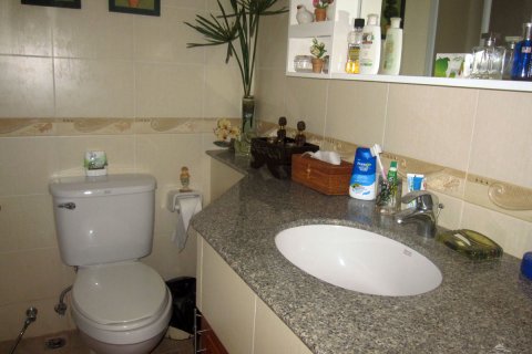 Condominio de 2 dormitorios en Pattaya, Tailandia № 242855 - foto 7