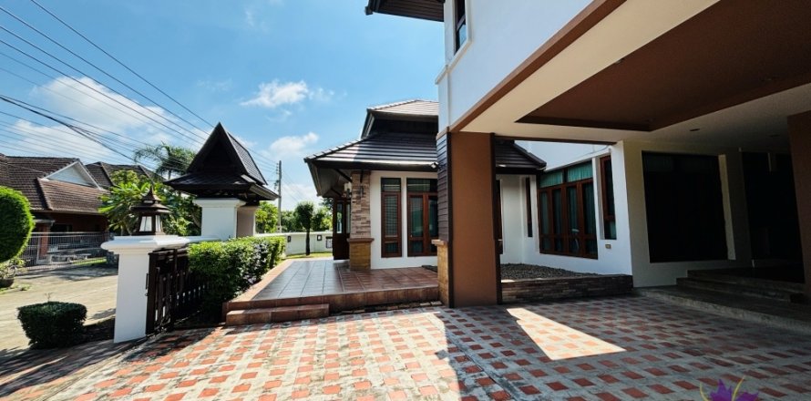 Haus in Hang Dong, Thailand 6 Schlafzimmer № 250910