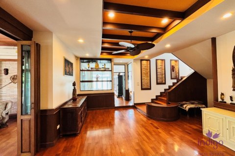Haus in Hang Dong, Thailand 6 Schlafzimmer № 250910 - Foto 7