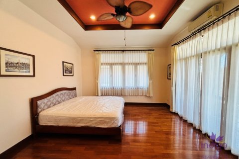 Haus in Hang Dong, Thailand 6 Schlafzimmer № 250910 - Foto 23
