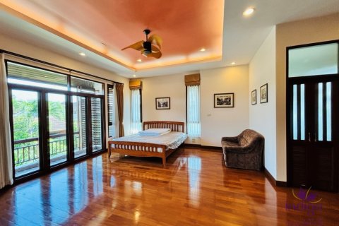 Haus in Hang Dong, Thailand 6 Schlafzimmer № 250910 - Foto 15