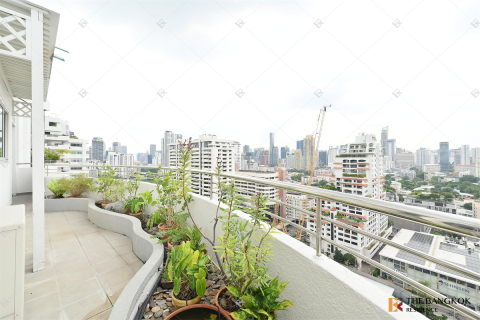 Condominio de 3 dormitorios en Bangkok, Tailandia № 194630 - foto 2