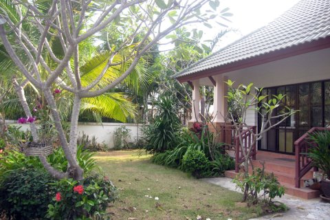 Casa de 3 dormitorios en Pattaya, Tailandia № 243292 - foto 23