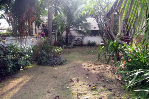 Casa de 3 dormitorios en Pattaya, Tailandia № 243292 - foto 24