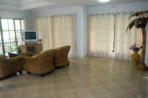 Casa de 3 dormitorios en Pattaya, Tailandia № 243292 - foto 19