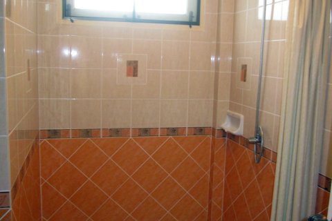 Casa de 3 dormitorios en Pattaya, Tailandia № 243292 - foto 7