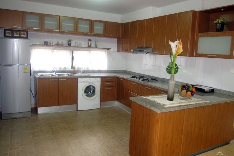 Casa de 3 dormitorios en Pattaya, Tailandia № 243292 - foto 5