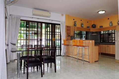 Estudio en Pattaya, Tailandia № 243605 - foto 16