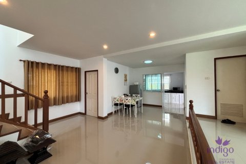 Haus in San Sai, Thailand 4 Schlafzimmer № 250909 - Foto 5