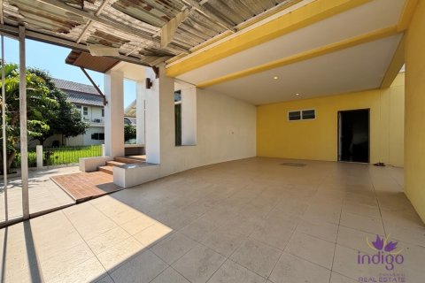 Haus in San Sai, Thailand 4 Schlafzimmer № 250909 - Foto 2