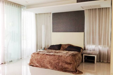 Condominio de 2 dormitorios en Pattaya, Tailandia № 242207 - foto 4