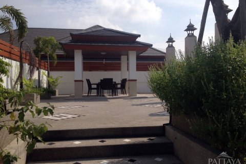 Casa de 4 dormitorios en Pattaya, Tailandia № 243346