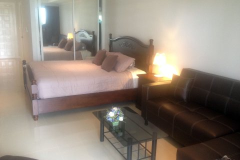 Estudio en el condominio en Pattaya, Tailandia № 242882 - foto 2