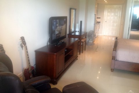 Estudio en el condominio en Pattaya, Tailandia № 242882 - foto 3