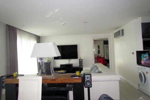 Condominio de 2 dormitorios en Pattaya, Tailandia № 242173