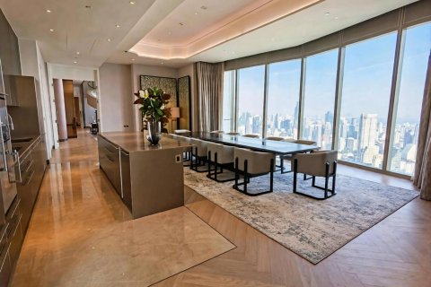 Ático de 4 dormitorios en Bangkok, Tailandia № 180436 - foto 4