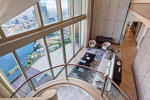 Ático de 4 dormitorios en Bangkok, Tailandia № 180436 - foto 2