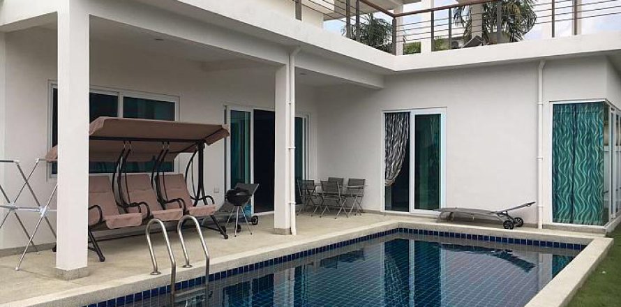 Casa de 4 dormitorios en Pattaya, Tailandia № 243131