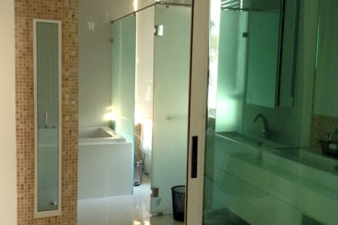 Condominio de 2 dormitorios en Pattaya, Tailandia № 242151 - foto 5