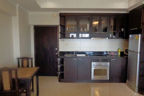 Condo in Pattaya, Thailand, 1 bedroom  № 242129 - photo 2