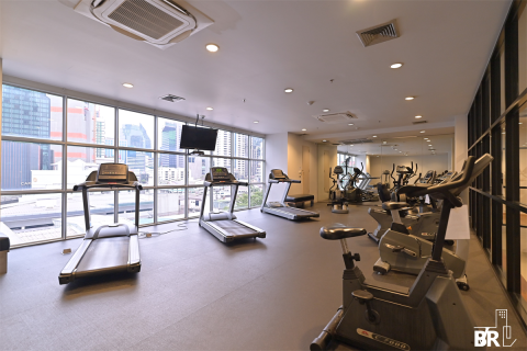 Condo in Bangkok, Thailand, 3 bedrooms № 185250 - photo 4