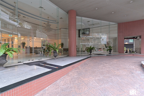 Condo in Bangkok, Thailand, 3 bedrooms № 185250 - photo 9