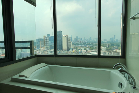 Eigentumswohnung in Bangkok, Thailand, 2 Schlafzimmer  № 254593 - Foto 2