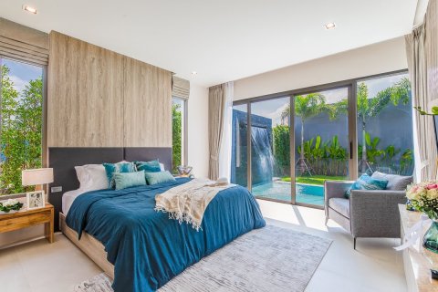 Casa de 3 dormitorios en Bang Tao, Tailandia № 102918 - foto 11