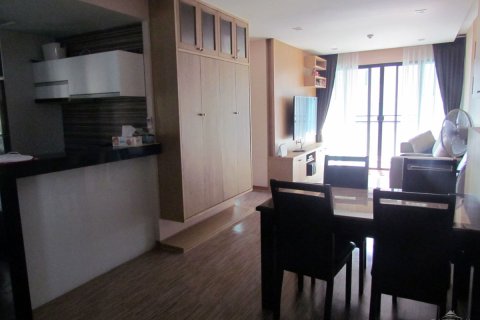 Condominio de 2 dormitorios en Pattaya, Tailandia № 243000