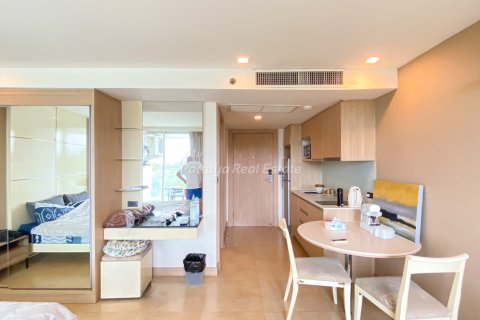 Studio in the Condo in Bang Lamung, Thailand  № 254854 - photo 3