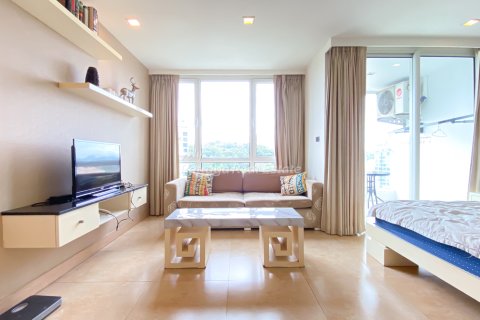 Studio in the Condo in Bang Lamung, Thailand  № 254854 - photo 4